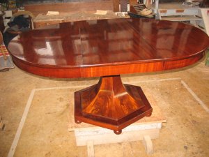 Eindresultaat  restauratie van de Coulisse Tafel